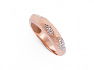 Prsten Marco z růžového zlata s diamanty
